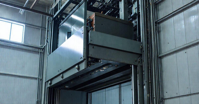 Elevador Monta Carga Preço: Fatores que Influenciam