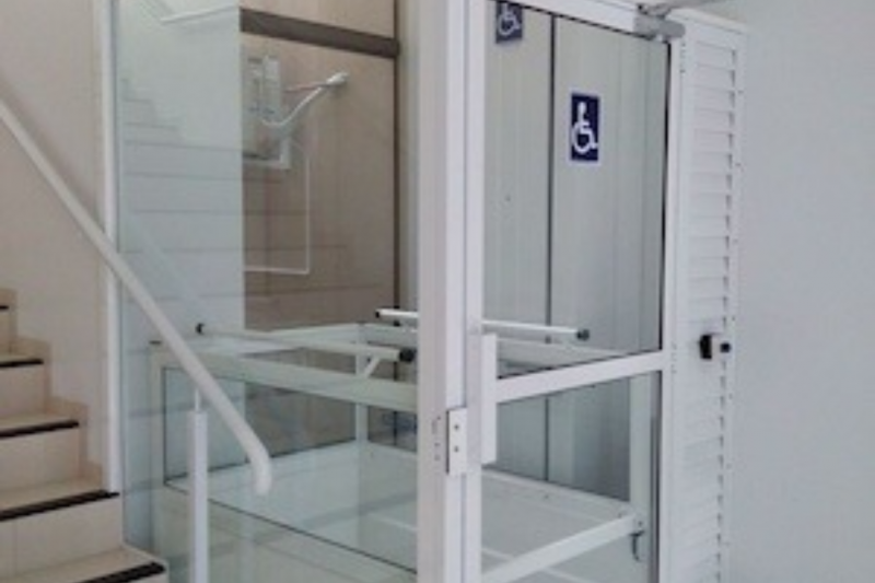 Elevador Monta Carga Industrial: 7 Vantagens Imperdíveis