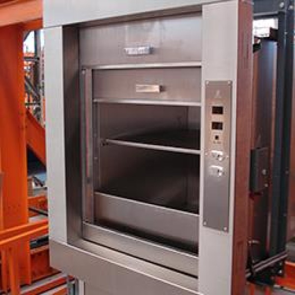 Elevador de carga comercial