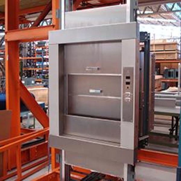 Elevador de carga comercial