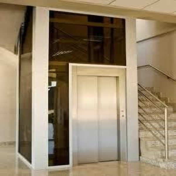 Elevador residencial e social