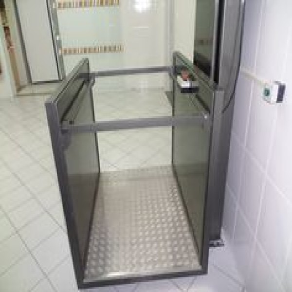 Elevador residencial para cadeirante