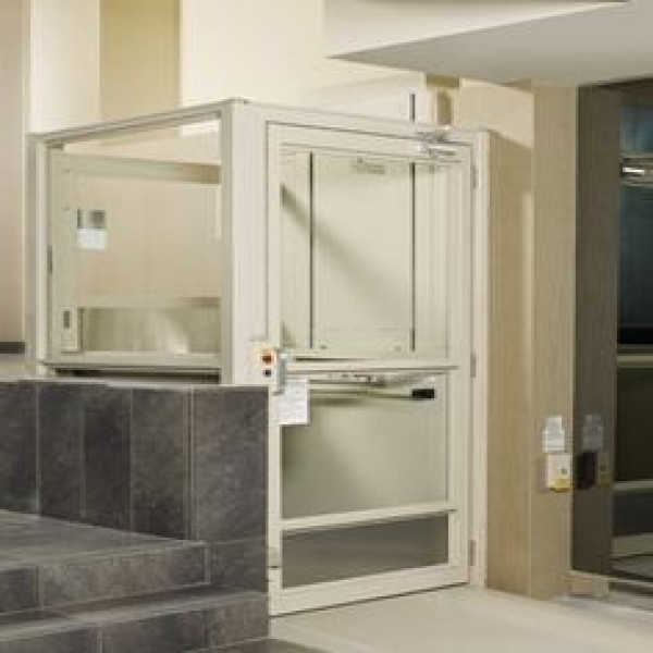 Elevador residencial para cadeirante