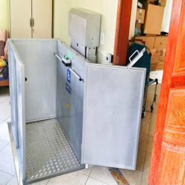 Elevadores residenciais para deficientes